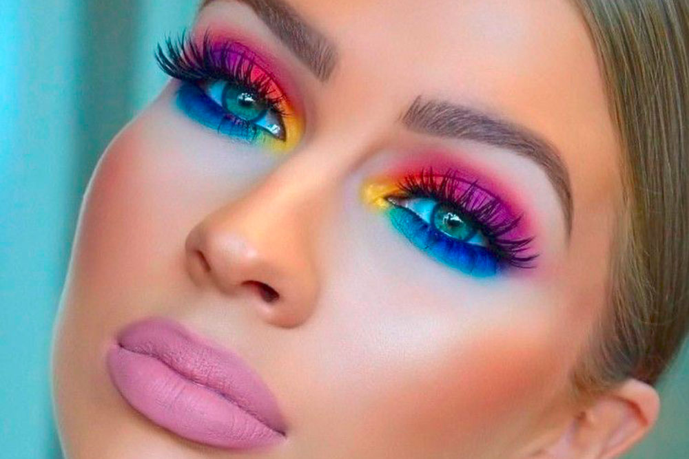 Neon makeup: how to wear it well?